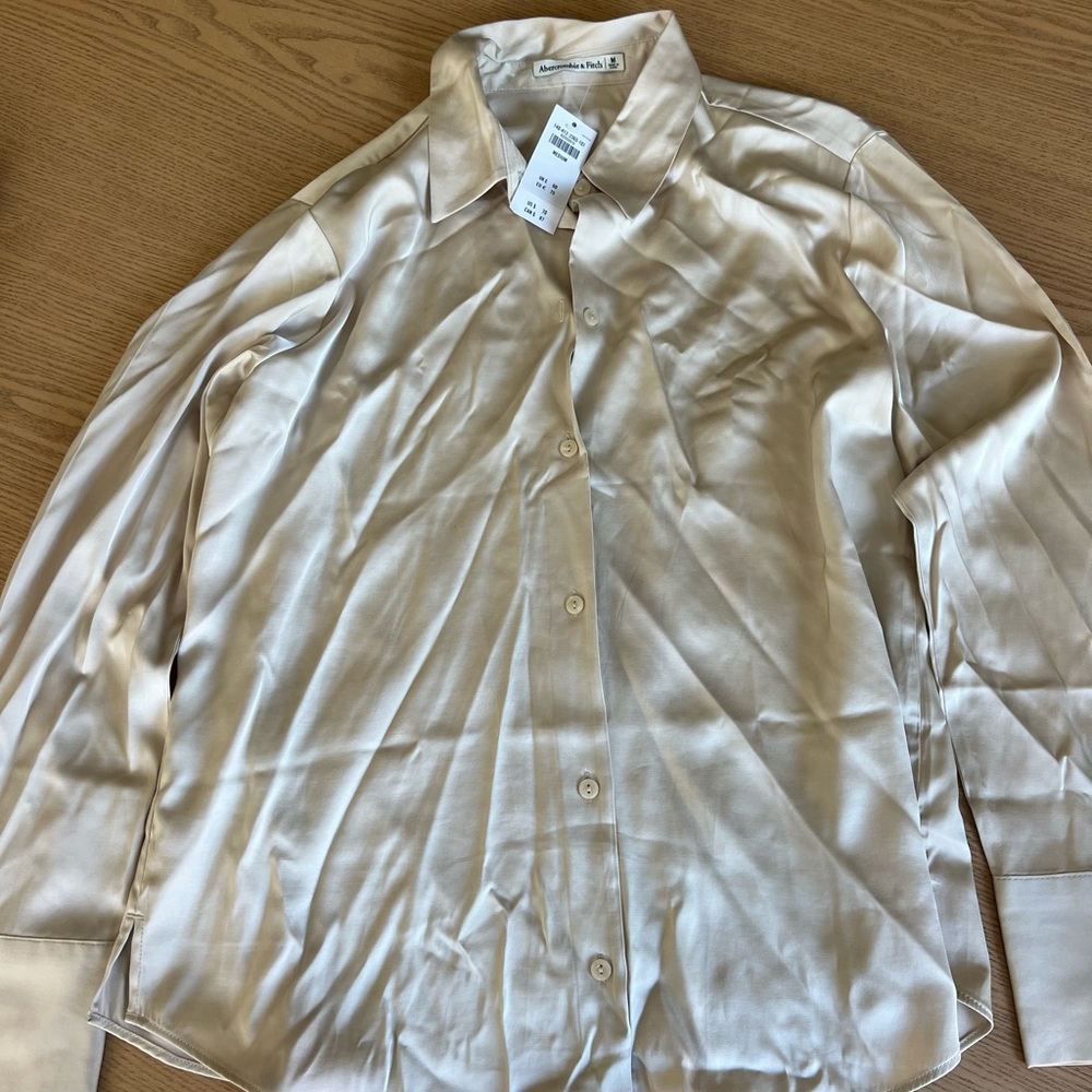 A&F Silk Button down Blouse